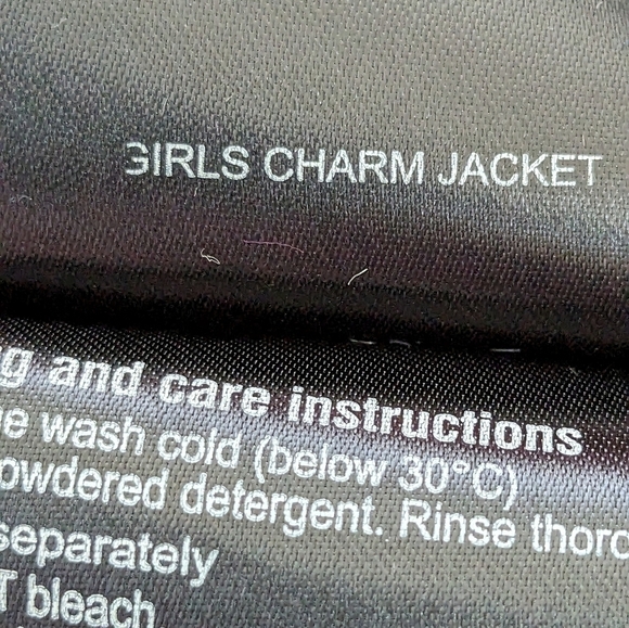 Burton Pink Girls Charm Snowboard Jacket,size XL, Like new condition - Picture 9 of 10